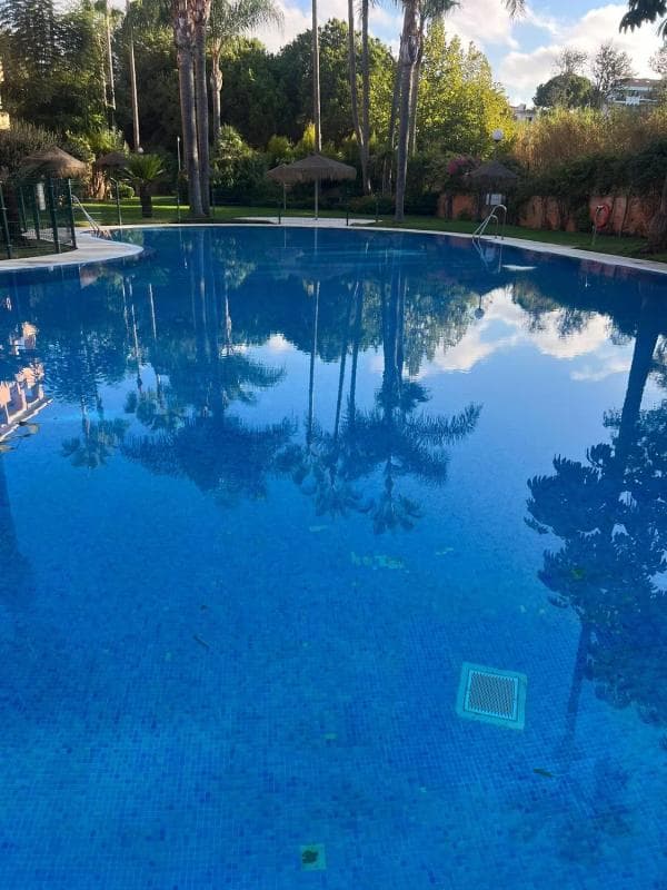 Venta de piso en CL FAISAN (CARIB PLAYA), Marbella
photo 2