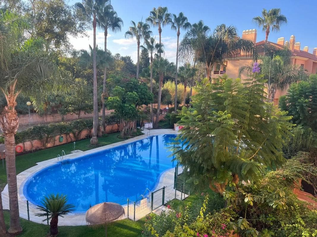 Venta de piso en CL FAISAN (CARIB PLAYA), Marbella
photo 4