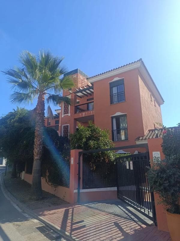 Venta de piso en Calle de Las Golondrinas, 42 -32, Marbella
photo 3