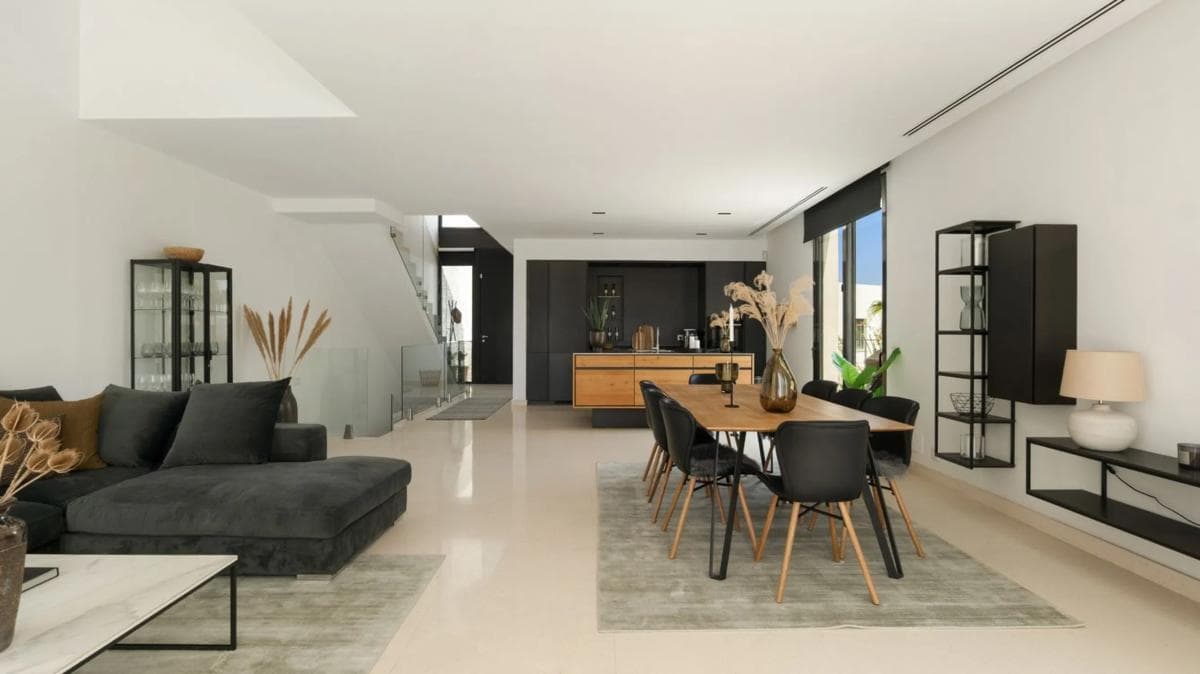 Properties for sale and rent in Spain photo 3