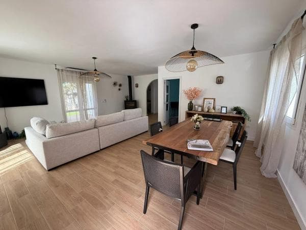 Independent chalet for sale in CL CIPRESES DE LOS (ARTOLA B, 57, Marbella
photo 1
