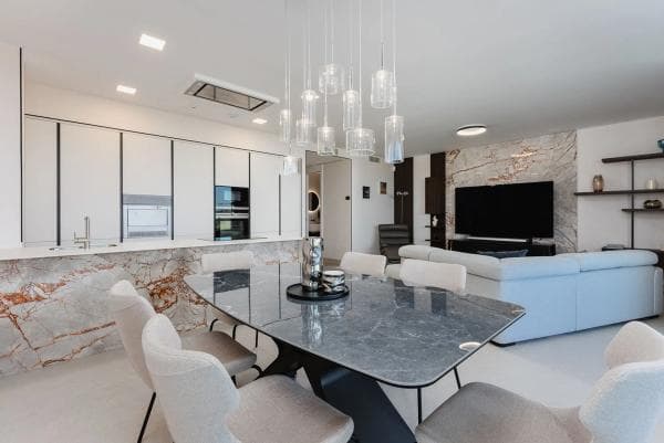 Piso en venta en Avenida de los Acebos s/n, Marbella
photo 1