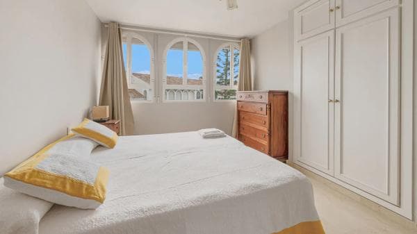 Ático en venta en AV CUESTA CORREA UR MARBESA, Marbella thumbnail 2