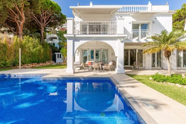 Independent chalet for sale in Calle Neptuno, 14 A, Marbella
thumbnail 2