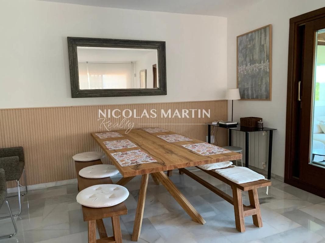Venta de chalet independiente en Urbanizacion Cumbres de Elviria, Marbella
photo 2