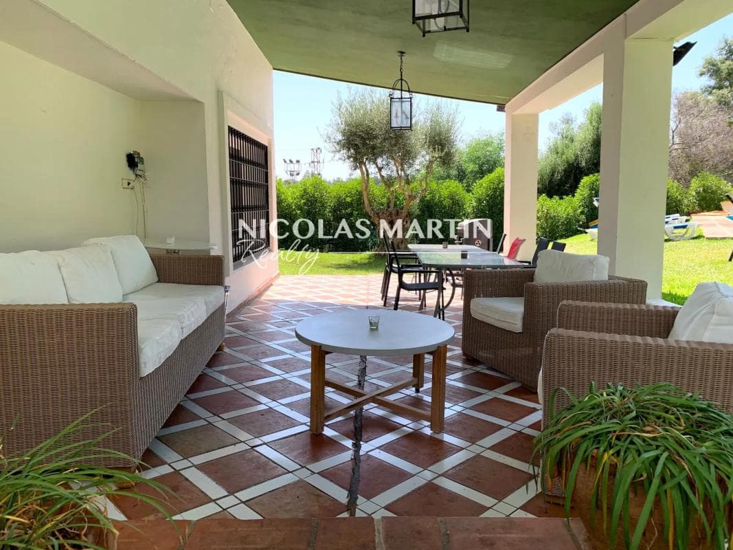 Venta de chalet independiente en Urbanizacion Cumbres de Elviria, Marbella
photo 3