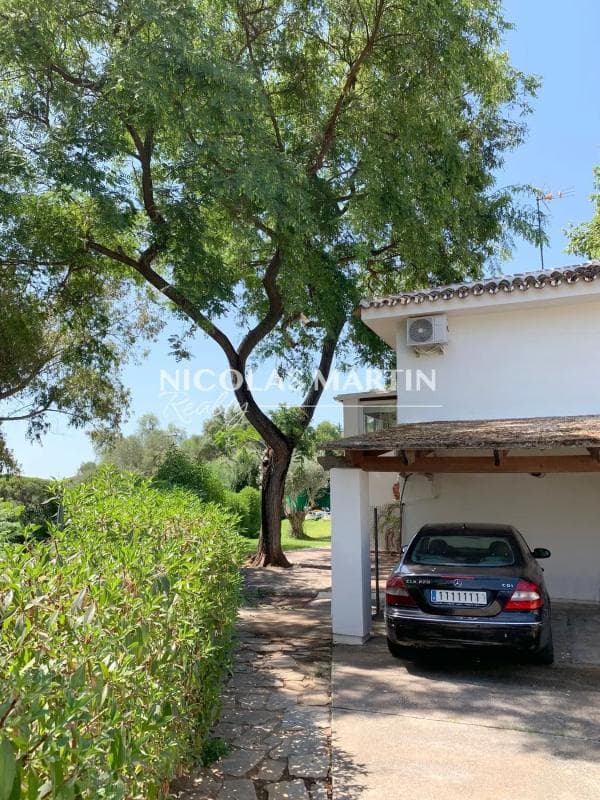 Venta de chalet independiente en Urbanizacion Cumbres de Elviria, Marbella
photo 4