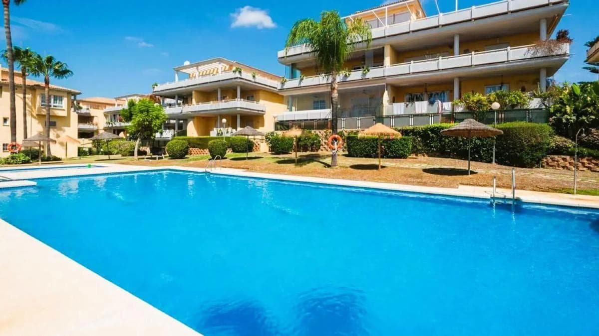 Venta de piso en Urbanización Jardines del Puerto, 1, Marbella
photo 2
