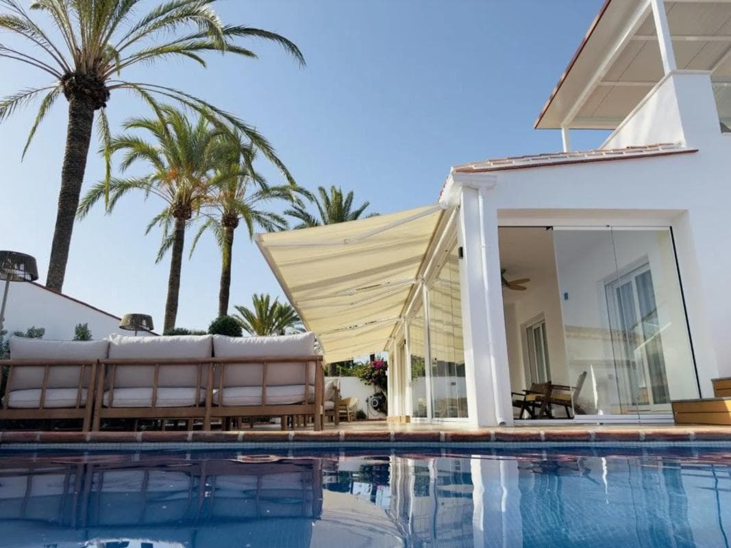 Venta de chalet independiente en Calle Pavo Real, Marbella
photo 2
