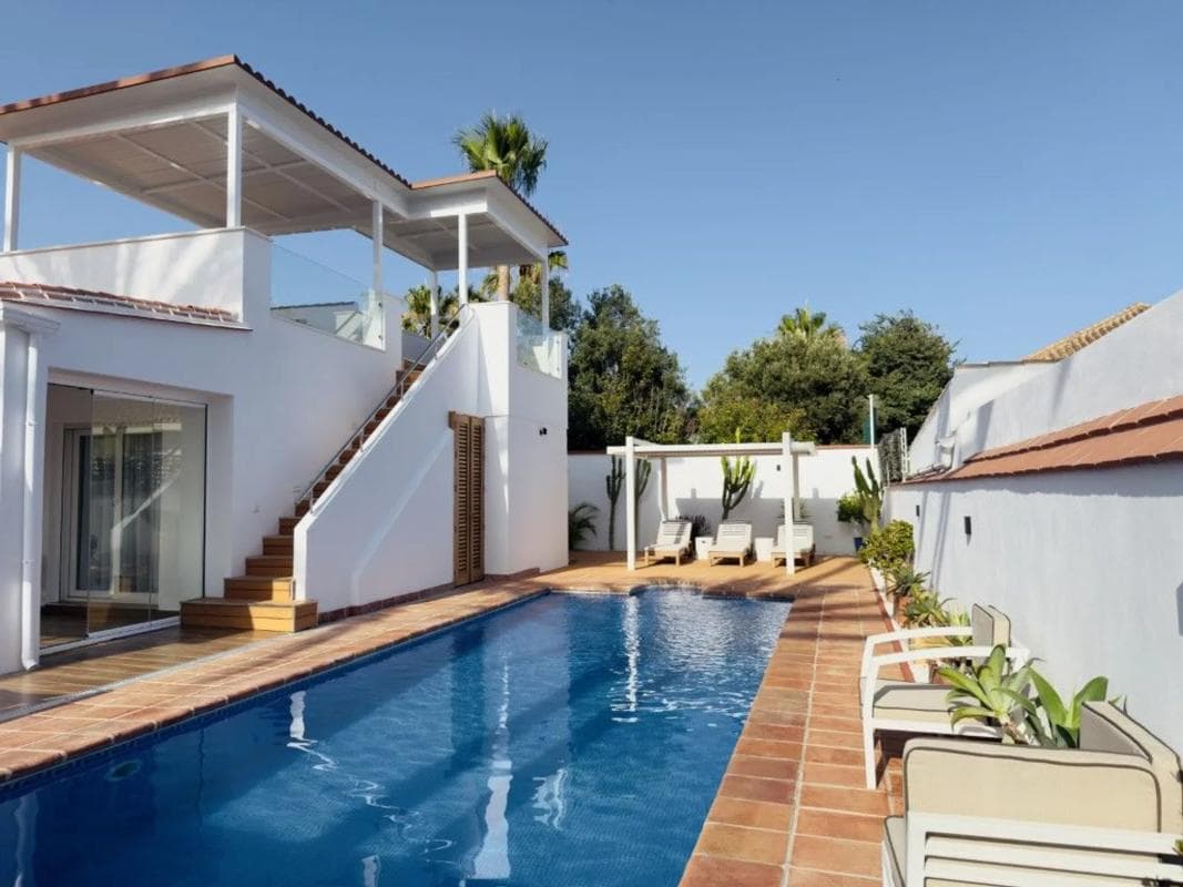 Venta de chalet independiente en Calle Pavo Real, Marbella
photo 5