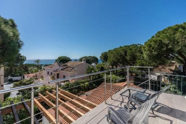Independent chalet for sale in Urbanización Pinos Verdes, Marbella
thumbnail 1
