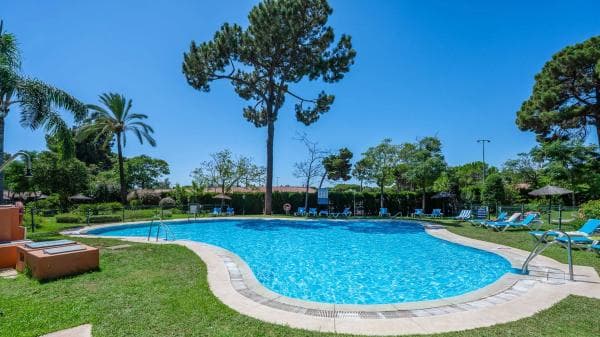 Ático en venta en AV VALERIANO RODRIGUEZ-ELVIR, Marbella thumbnail 2