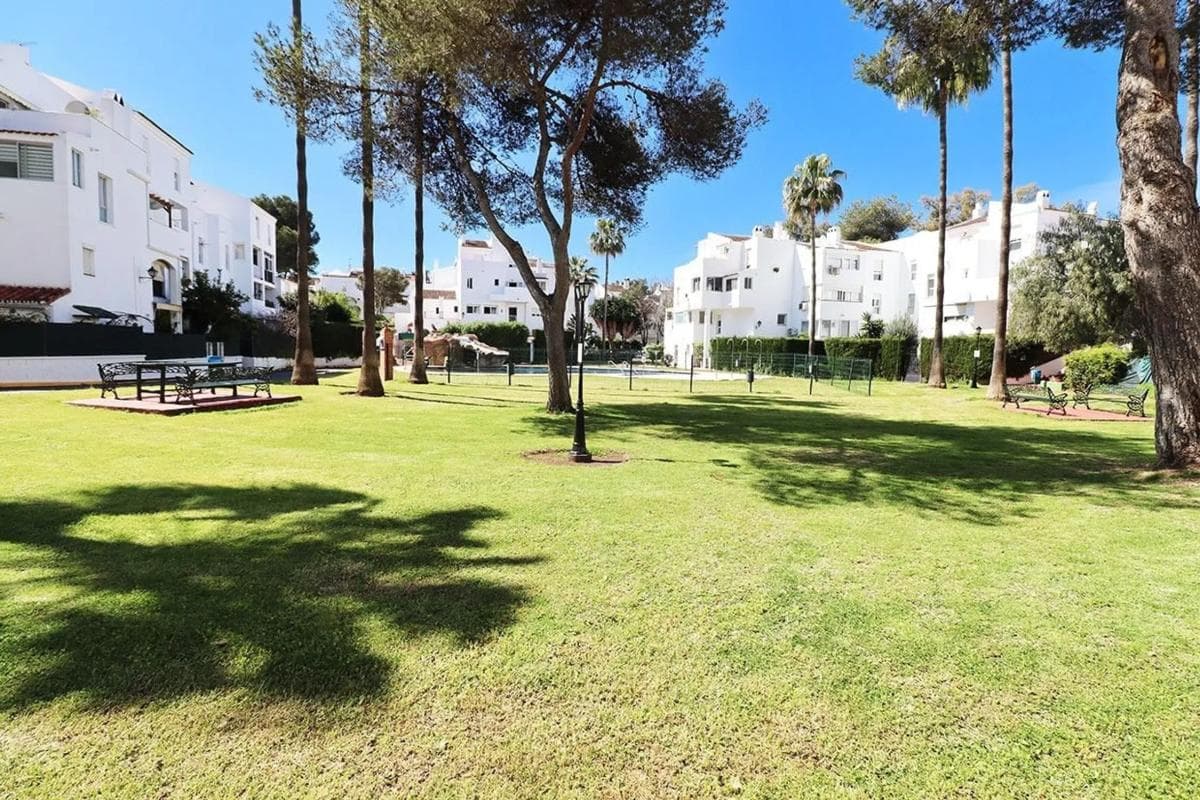 Venta de duplex en Paseo del Ecuador, Marbella photo 4