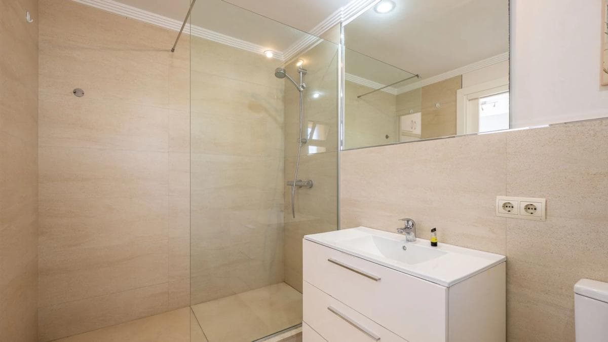 Venta de piso en AV JARDINES LAS GOLONDRINAS, Marbella
photo 5