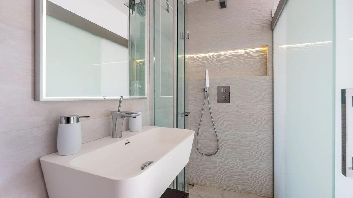 Venta de chalet independiente en Paseo de Basilea, Marbella
photo 2