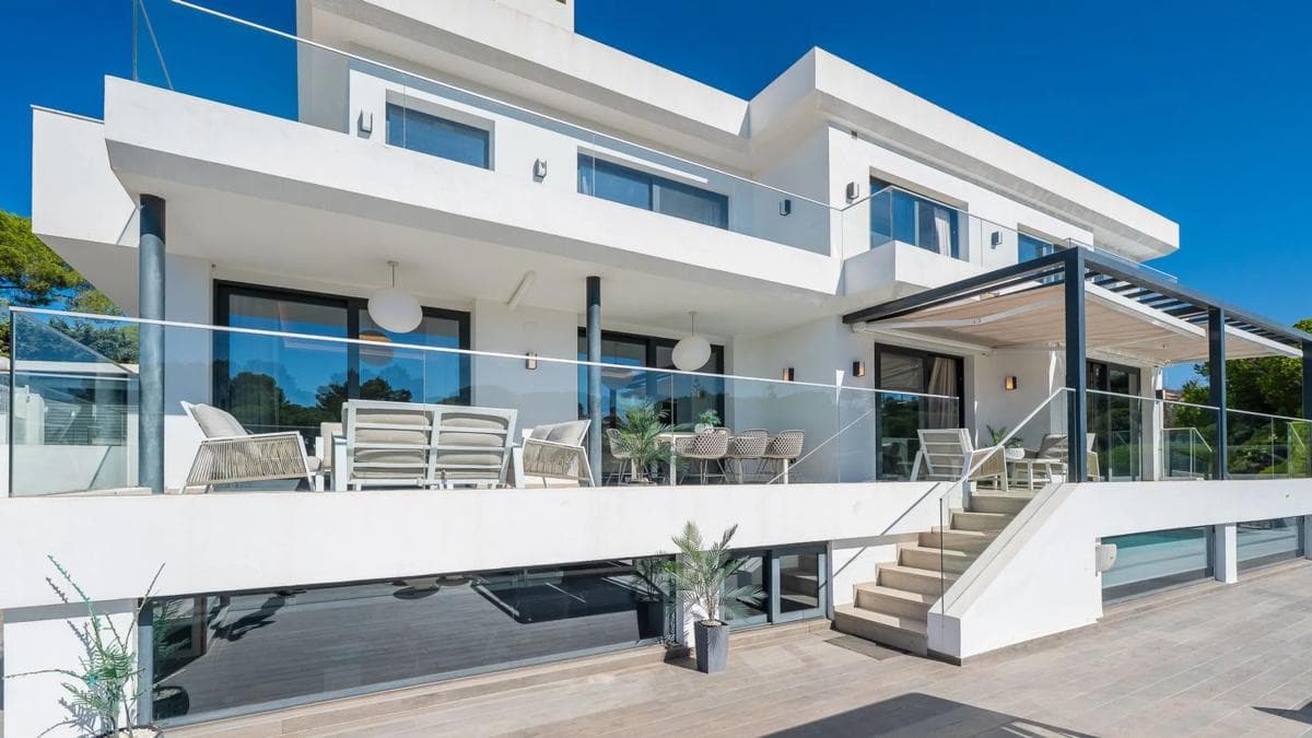 Venta de chalet independiente en Paseo de Basilea, Marbella
photo 4