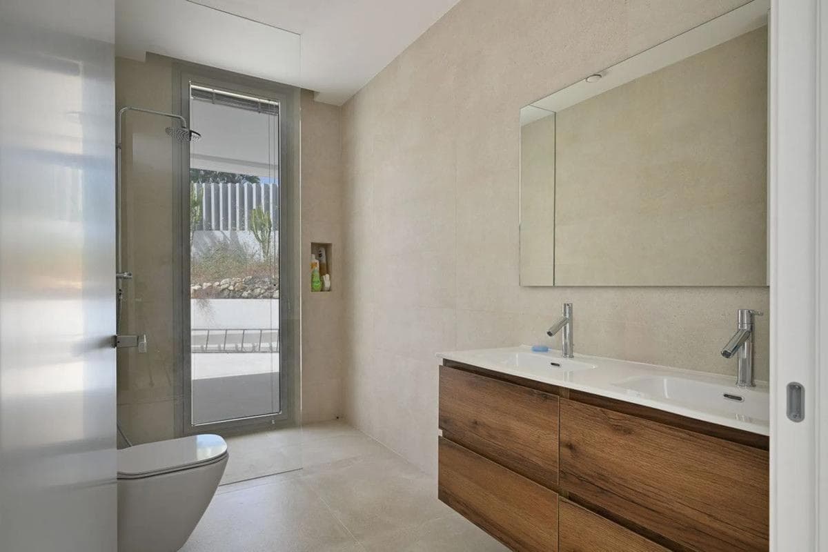 Venta de chalet independiente en AV ARAGON-UR MARBESA, Marbella
photo 2
