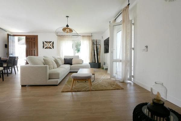 Chalet independiente en venta en Barrio Santa María, Marbella
thumbnail 1