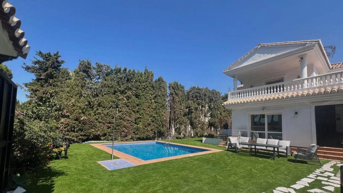 Venta de chalet independiente en Barrio Santa María, Marbella
photo 4