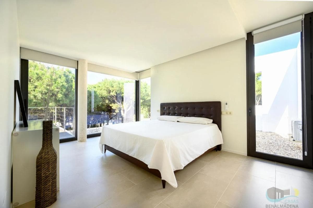 Venta de chalet independiente en Avenida de los Acebos, Marbella
photo 2