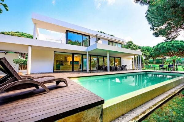Chalet independiente en venta en Avenida de los Acebos, Marbella
thumbnail 2