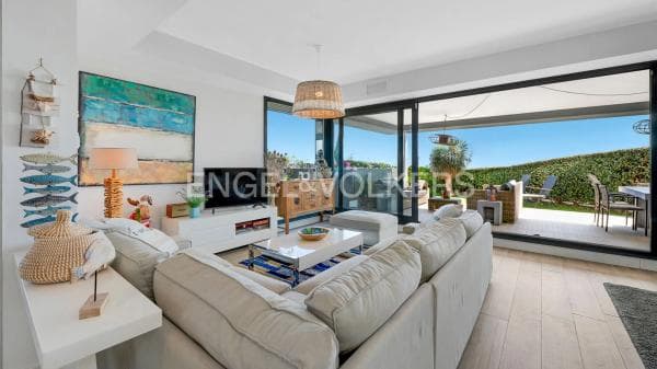 Chalet independiente en venta en Avenida de los Acebos, Marbella
thumbnail 2