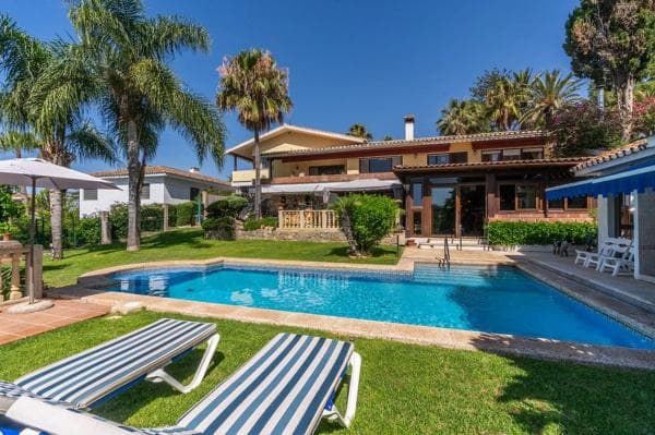 Chalet independiente en venta en Barrio Marbesa, Marbella
thumbnail 2