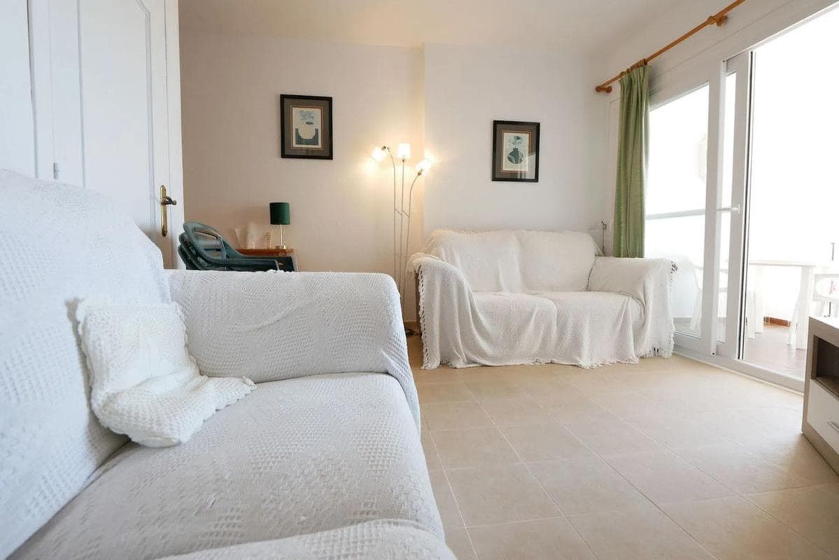 Venta de piso en Puerto de Cabopino, Marbella
photo 2