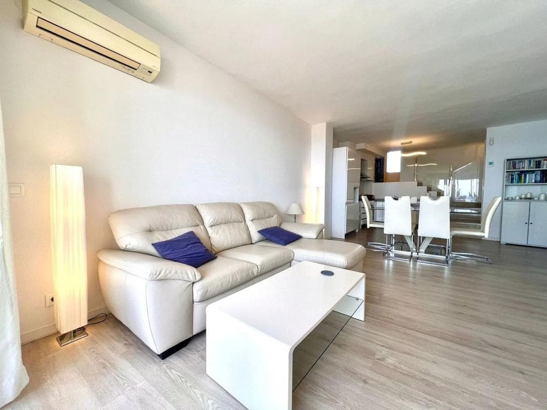Venta de piso en Puerto de Cabopino, Marbella
photo 5