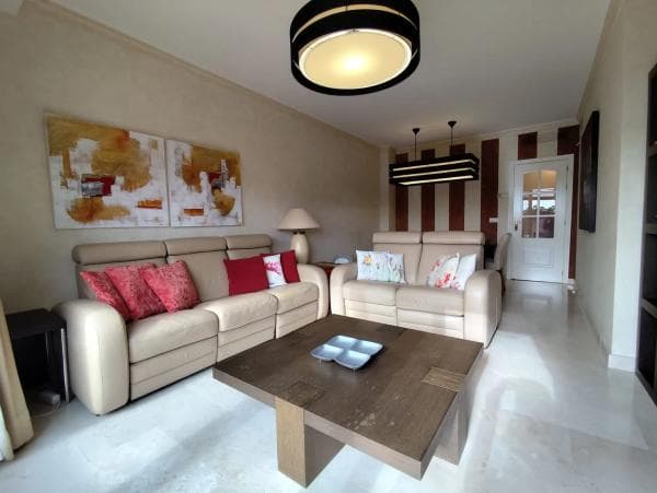Duplex en venta en Barrio Santa María, Marbella thumbnail 1