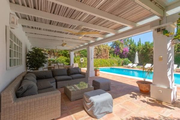 Chalet independiente en venta en Calle Internacional City, 400, Marbella
thumbnail 1