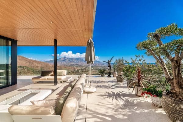 Chalet independiente en venta en Avenida de España, Marbella
thumbnail 1