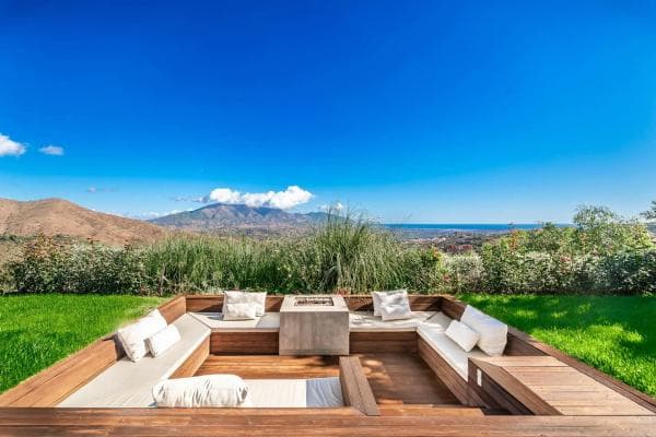 Chalet independiente en venta en Avenida de España, Marbella
thumbnail 2