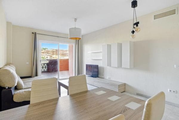 Piso en venta en Urbanizacion Reserva 2 Fase, 5, Marbella
thumbnail 1