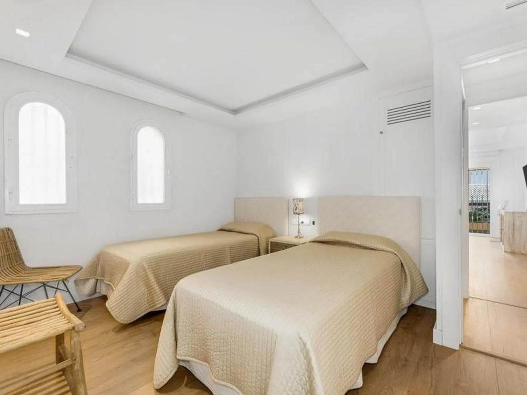 Sale of apartment in Barrio Romana Playa, Marbella
photo 3