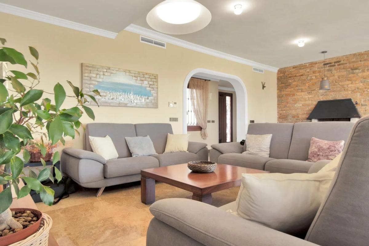 Venta de chalet independiente en Paseo de Bélgica, Marbella
photo 2