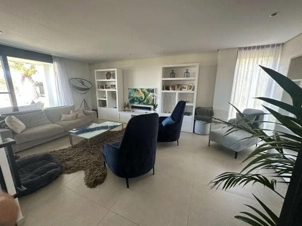 Chalet independiente en venta en Barrio Santa María, Marbella
thumbnail 1
