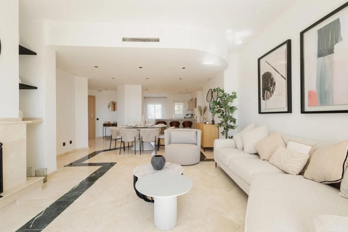 Venta de piso en Avenida Giuseppe Filippa, 4, Marbella
photo 5