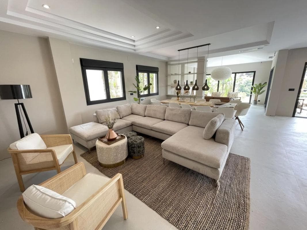 Venta de chalet independiente en Barrio Elviria, Marbella
photo 5
