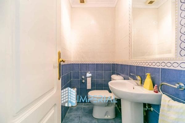 Chalet adosado en venta en Barrio Cabopino-Artola , Marbella thumbnail 1