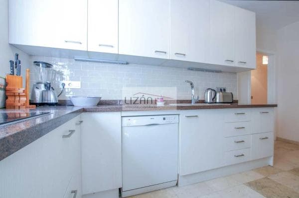 Chalet independiente en venta en Barrio Santa María, Marbella
thumbnail 1