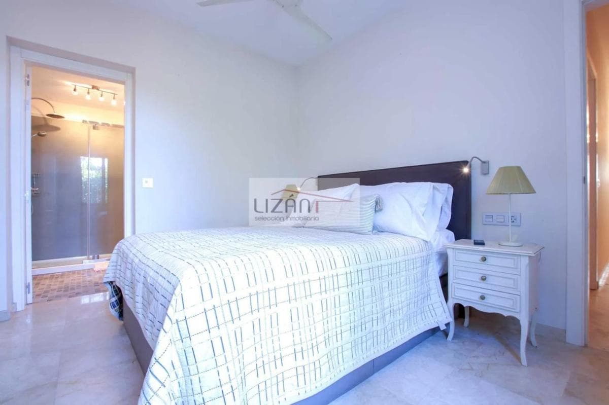 Venta de chalet independiente en Barrio Santa María, Marbella
photo 5