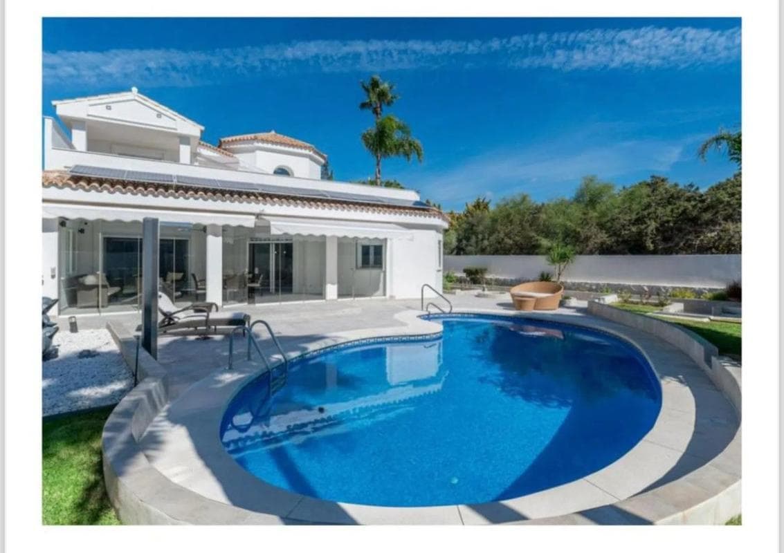 Sprzedaż niezależnego domku jednorodzinnego w Avenida Cataluña, Marbella photo 2