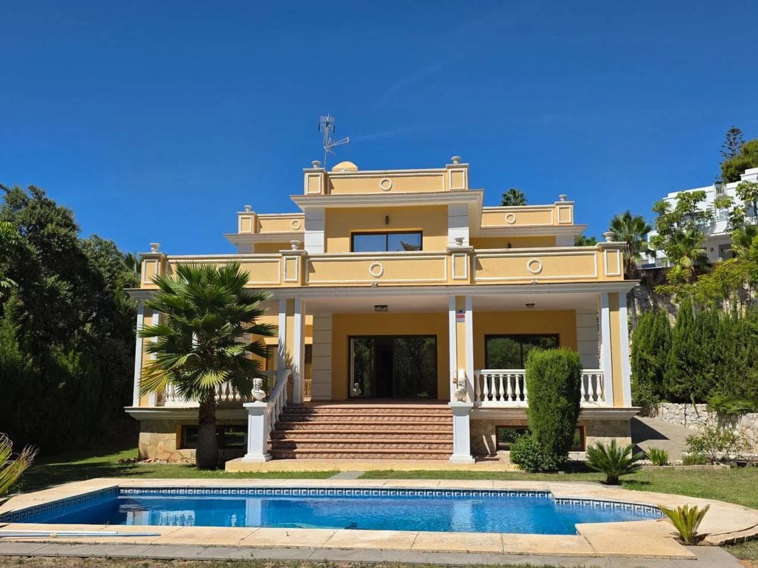 Sprzedaż niezależnego domku jednorodzinnego w Lugar Urbanizacion Hacienda las Chapas, 289 -A, Marbella photo 3