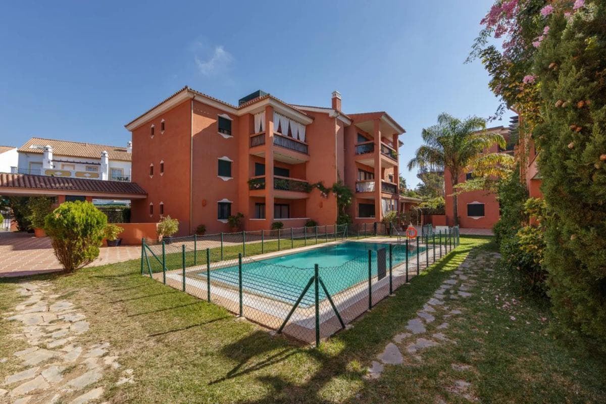Sprzedaż mieszkania w Lugar Urbanizacion Carib Playa, Marbella
photo 3