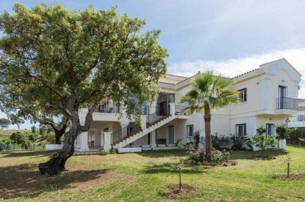 Chalet independiente en venta en Carretera la Mairena, Marbella
thumbnail 2