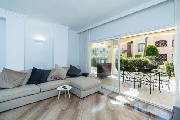 Piso en venta en Barrio Santa María, Marbella
thumbnail 1