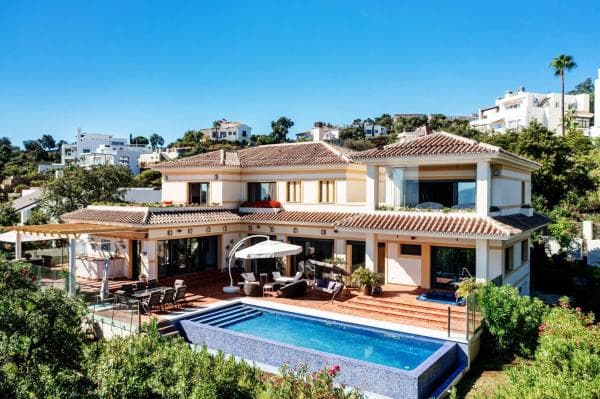 Chalet independiente en venta en Barrio Santa María, Marbella
thumbnail 1