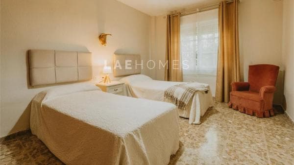 Chalet independiente en venta en Barrio Marbesa, Marbella
thumbnail 1