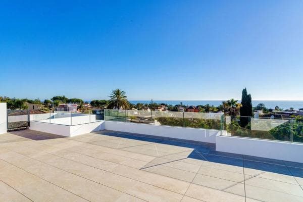 Chalet independiente en venta en Barrio Marbesa, Marbella
thumbnail 1
